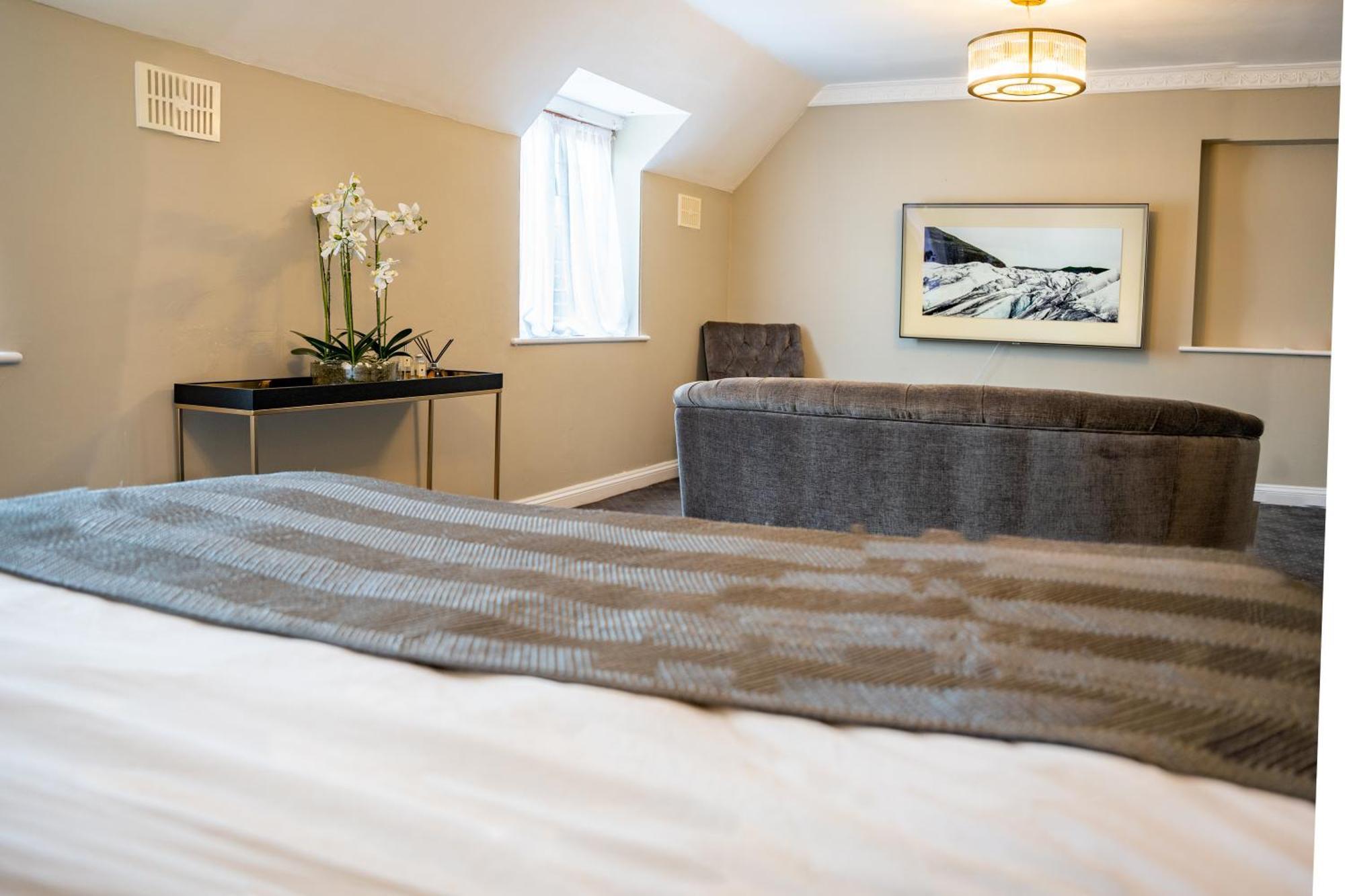 The Pear Tree Inn & Country Hotel Hindlip Exteriör bild